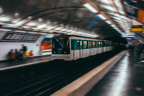 EN IMAGES : prévue pour fin 2025, la future ligne 15 du métro a fait ses premiers essais à Paris !