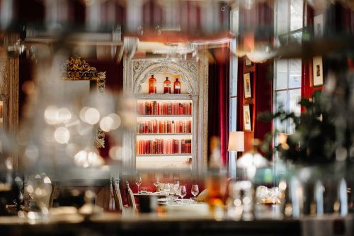 Cet élégant restaurant d'Hélène Darroze qui fait la part belle au Sud-Ouest