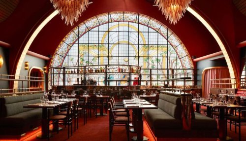 Connaissez-vous ce superbe restaurant parisien caché et sa décoration Art Déco des Années folles ?