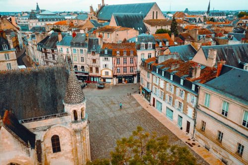 Avez-vous reconnu cette célèbre ville qui a été capitale de la Belgique pendant 26 jours ?