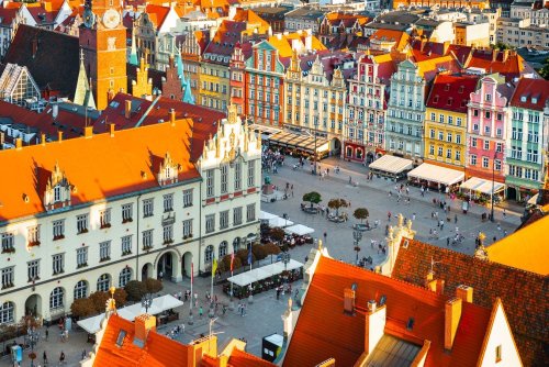 Connaissez-vous cette incroyable ville européenne, sa sublime architecture et ses maisons colorées ?