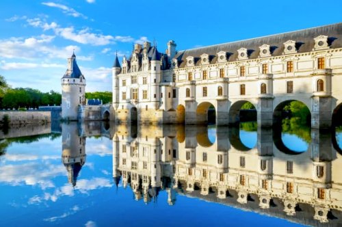 Connaissez-vous ce magnifique château à moins de 3h de Paris, aussi appelé "le château des dames" ?