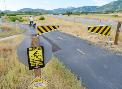 Gates added to Park City pathways to make bicycling safer for riders