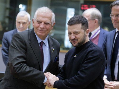 Ukraine Gets Desperately Needed Artillery Boost in War With Russia - NewsBreak