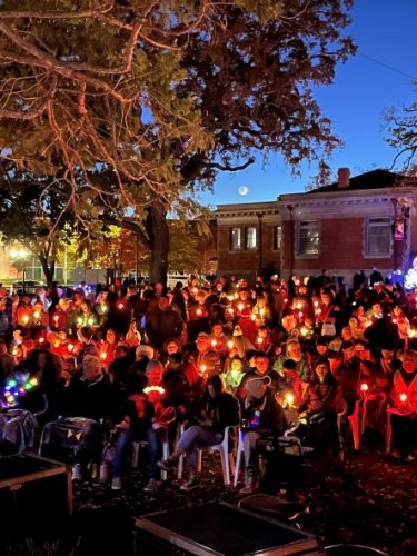 Downtown lighting ceremony kicks off holiday season