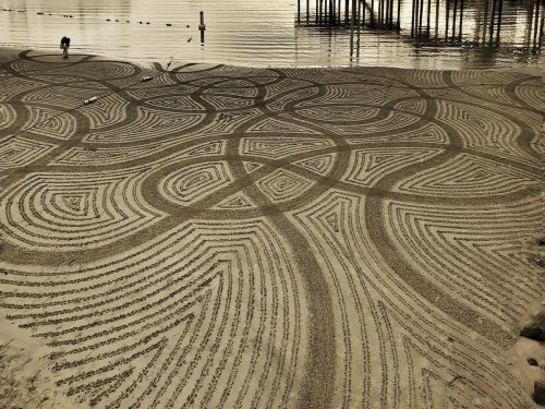 Hypnotic Land Art Appears On Shores Of Baby Beach: Photo Of The Day