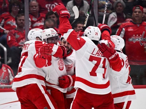 NHL Playoff Race: Caps, Flyers, Red Wings Vying For 2 Spots In East