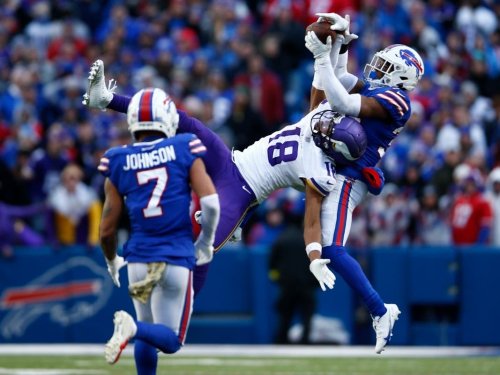 Justin Jefferson Makes 'Catch Of The Century' In Epic Win Vs. Bills ...