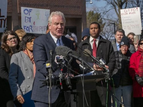 'I Thought We Were Safe': Federal Contractors Among 13K Laid Off In MD