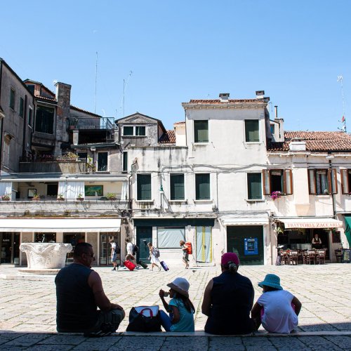 Reasons Not to Travel to Europe During Peak Season