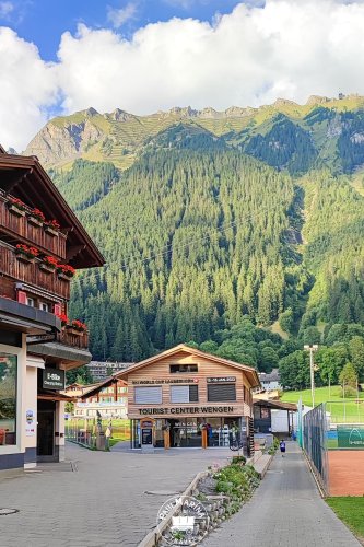 Plan a Trip to this Car-Free Village in the Swiss Alps