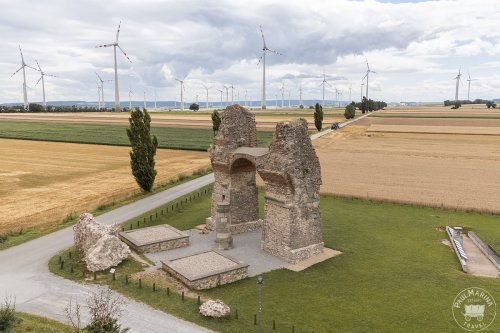The Forgotten Gate That Once Guarded a Roman City