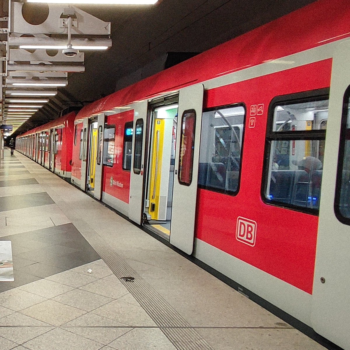 Train from Munich Airport to City Center Instructions + Tips