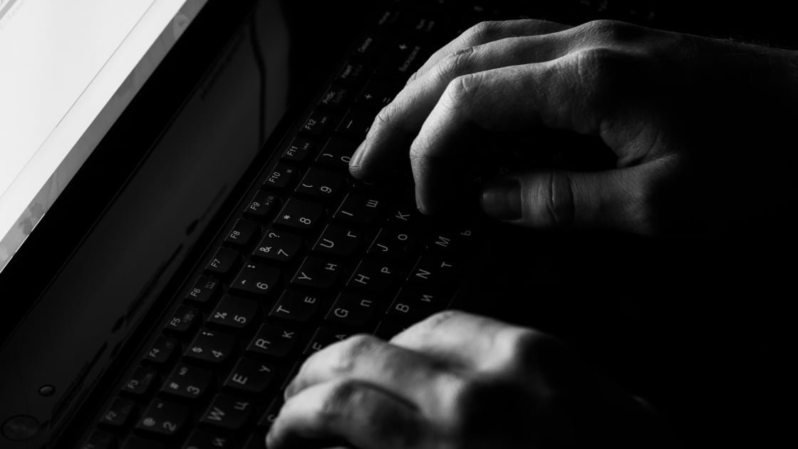 Man Used 373,000 Sites On Dark Web To Swindle Predators, Hackers