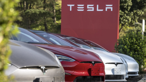 White Hat Hackers Find Flaws in Tesla, Chrome, Safari, Windows 11 Software