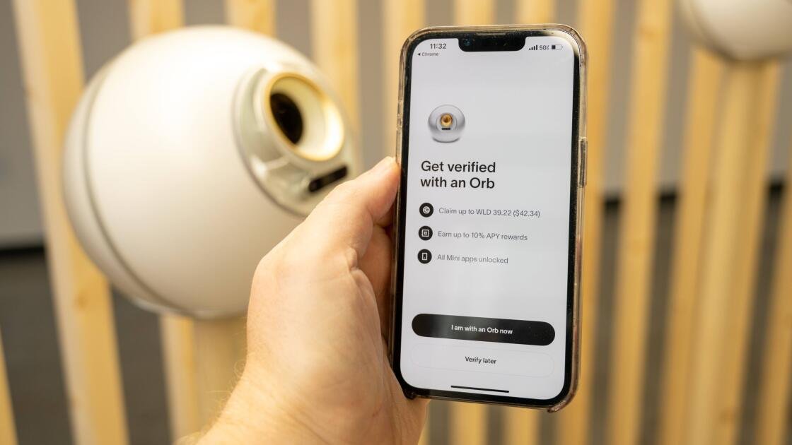 App That Verifies Your Existence Adds Encrypted Messaging