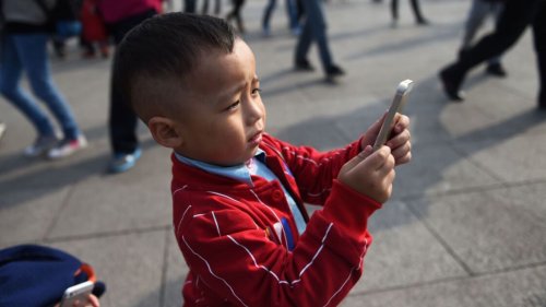 China Proposes 40-Minute Internet Time Limit for Children
