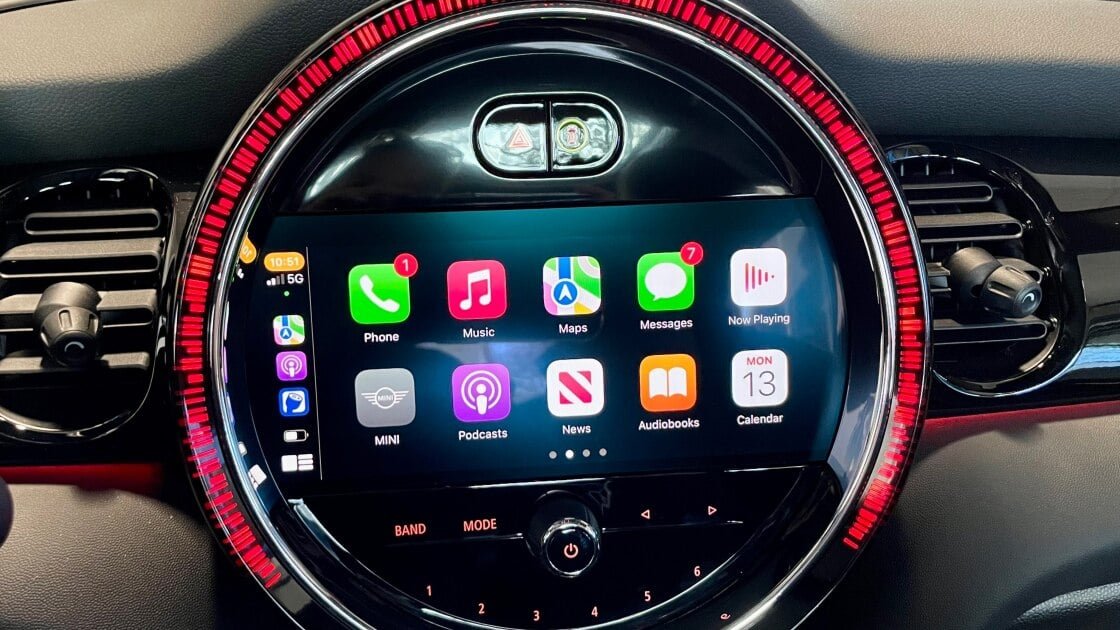 13 Apple CarPlay Hacks Every Driver Should Know - cover