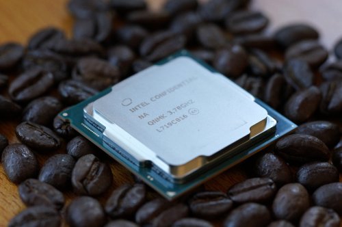 Mysteriöser Intel-Patch für fast alle aktuellen CPUs verfügbar