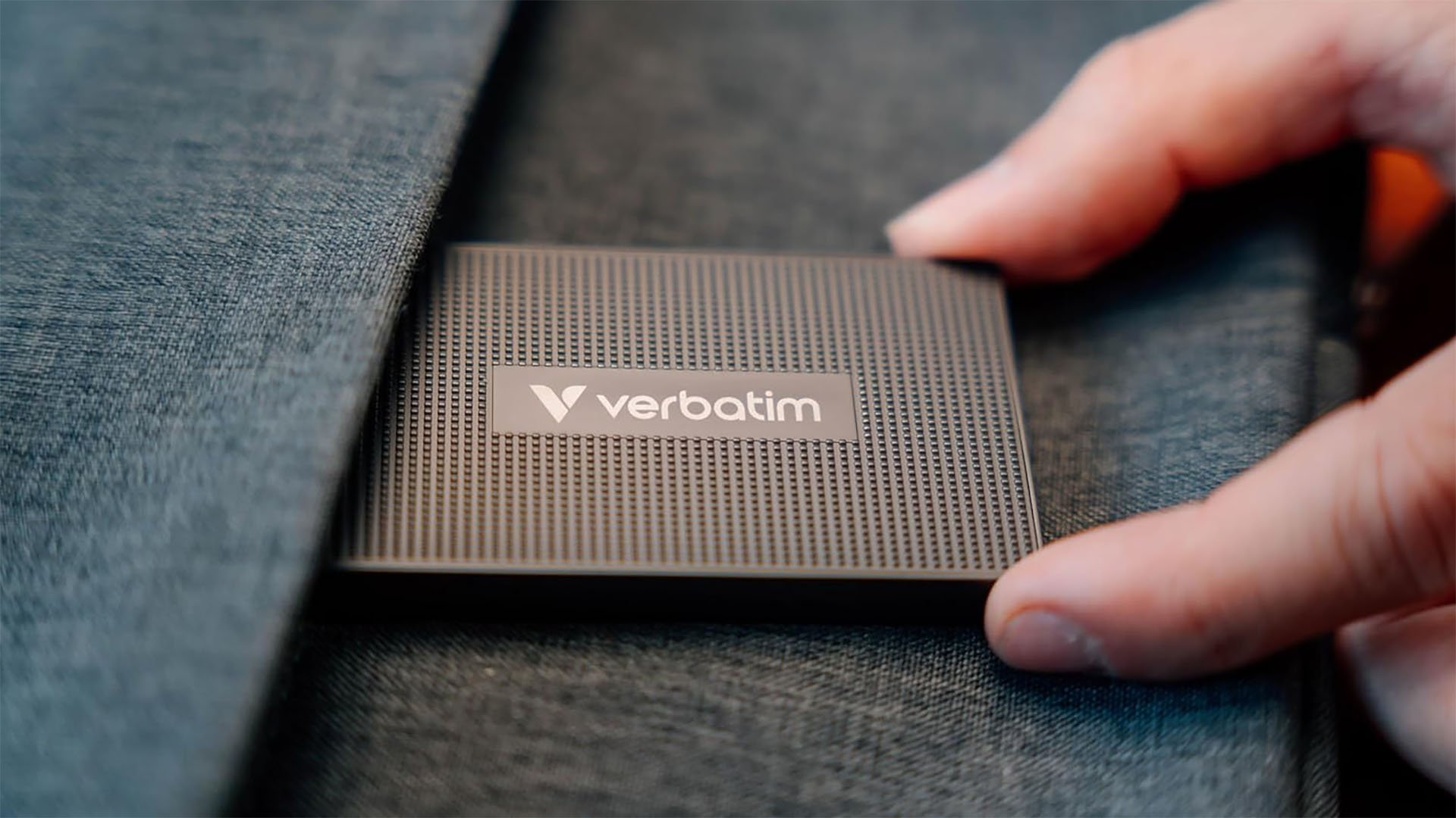 Verbatim Metal Mini External SSD 1 TB im Test: Schneller als angegeben