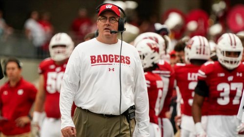 “Hey, Jones!”: What is Wisconsin thinking? Will it now become Nebraska? Which Penn State QB/RB duo ya got?