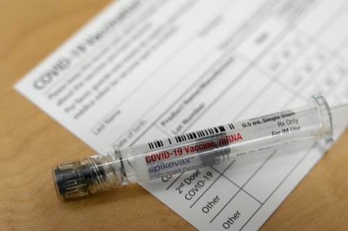 Trump administration ends approval of annual COVID-19 shots for many