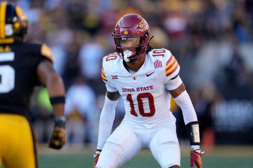 Eagles address some defensive needs early in this mock draft