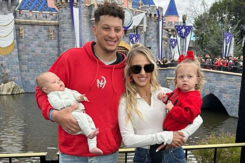 Patrick Mahomes And Wife Brittany Share First Photo Of Son's Face At ...