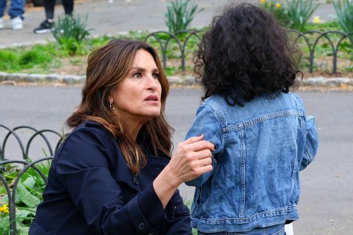 Mariska Hargitay, Dressed in Her SVU Gear, Mistaken for Real-Life Police Officer By Young Girl Looking for Her Mom