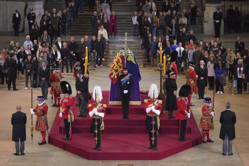 See the Incredibly Moving Photos of the Queen's 8 Grandchildren Standing Vigil at Her Coffin on Saturday