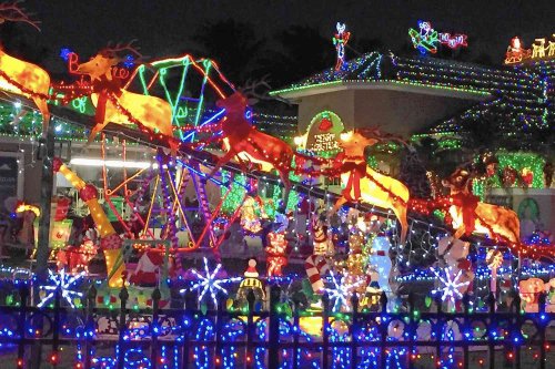Florida Couple Famous for Over-the-Top Christmas Light Display Revealed to Be Squatters