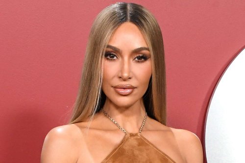Kim Kardashian Accused of Trying to Pass Off Dupe Dining Tables as the Work of Donald Judd by Artist’s Foundation