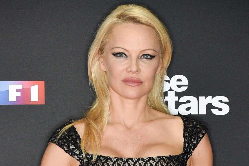 Pamela Anderson Says She Found a Crack Pipe in Family Christmas Tree While Married to Rick Salomon