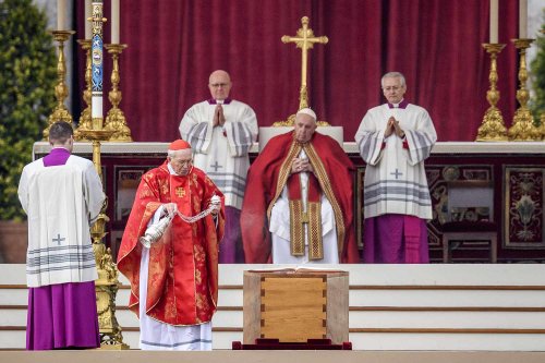 Pope Francis Presides Over Funeral Of Former Pope Benedict XVI In St ...