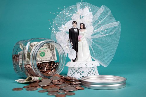 Groom Says He Wants to Divorce New Wife, Claiming She ‘Ruined’ Their Wedding by Asking Guests for Money: 'My Trust Is Broken'