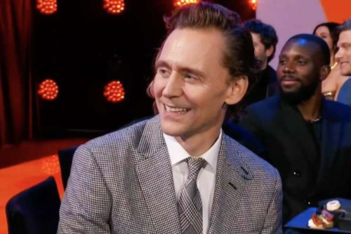Tom Hiddleston Laughs as Camera Pans to Him During Simu Liu's Taylor Swift Joke at 2024 People's Choice Awards