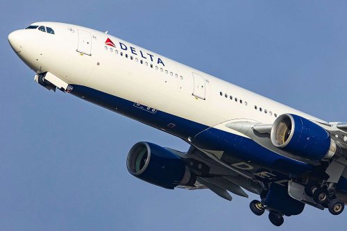 delta-flight-makes-emergency-landing-after-wing-appears-to-catch-fire