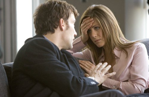 Как разговаривать с близким человеком, который испытывает стресс и тревогу? Примеры поддерживающих и токсичных фраз от психолога