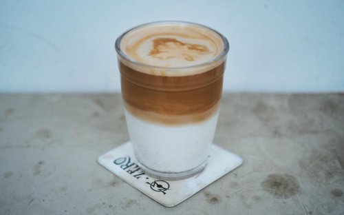 What is the most popular signature coffee drink in China?