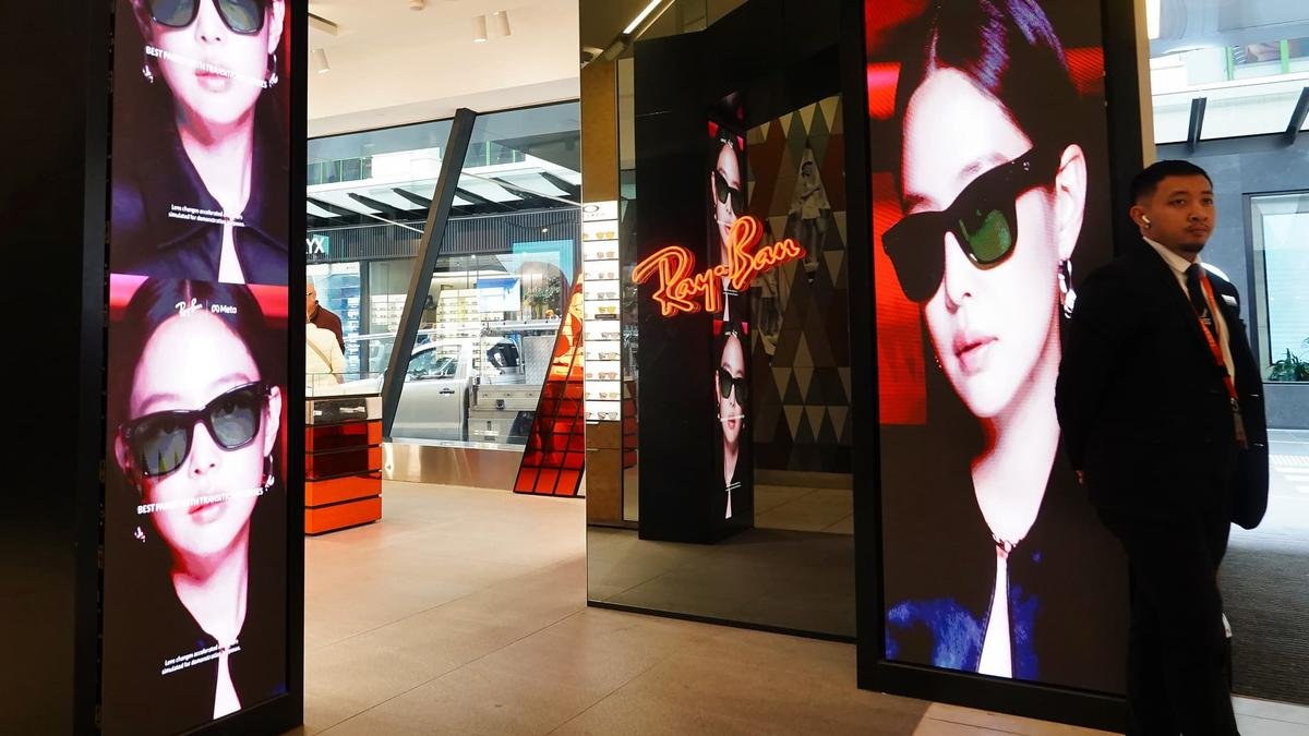 Australian Information Commission launches smart glasses probe, Kmart product vanishes