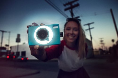 TheQ is a Cheap Connected Camera That is Designed with Social Sharing in Mind