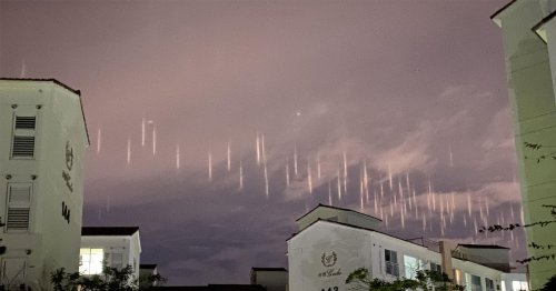 Photographer is Left Baffled After Seeing Strange Lights in the Sky