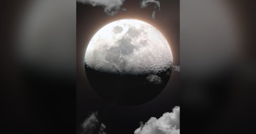 Teen Photographer Captures Incredible Moon Photo with His Phone