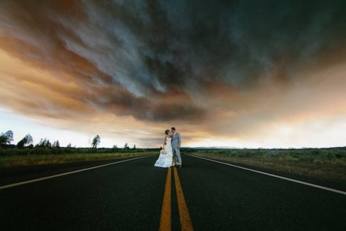Wedding Photos Use Wildfire as a Unique Backdrop and Go Viral