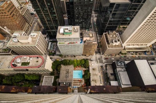 Rooftopping: What It's Like to Photograph From the Top of a City