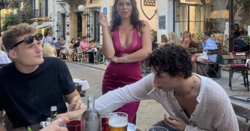 This Viral 'American Mind Cannot Comprehend' Photo Has Been Viewed Over 80 Million Times