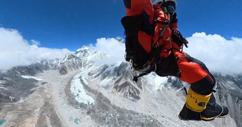 Paraglider Captures First-Ever Legal Flight Off the Top of Mount Everest