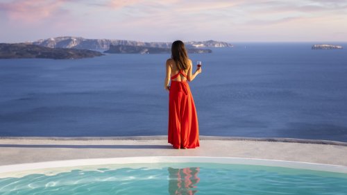 Dieses elegante Sommerkleid von H&M versetzt uns sofort an die Côte d'Azur