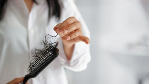 Das verrät dein Haarausfall über deine Gesundheit