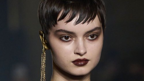 Der coole "Punk Pixie" Kurzhaarschnitt sorgt für Schwung im Winter